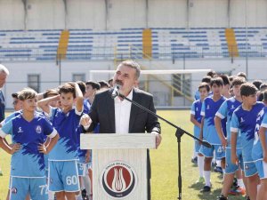 Sincan Belediyespor Yaz Futbol Okulundan 327 Genç Yetenek Mezun Oldu