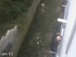 İ̇stanbul’da “Örümcek Hırsız” Kamerada