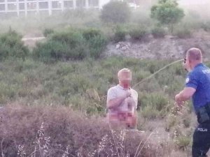 Önce Beraber Tatile Geldiği Kadını, Sonra Kendini Bıçakladı