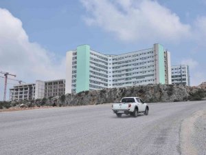 Kepez’den Antalya Şehir Hastanesine Konforlu Yollar