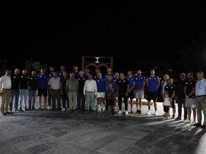 Develi Belediyespor Yönetimi Ve Sporcular Bir Araya Geldi
