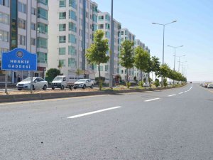 Diyarbakır’da Üç Caddenin Asfaltlama Çalışması Tamamlandı
