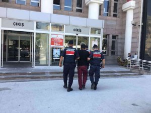 Kuşadası’nda 24 Yıl Kesinleşmiş Hapis Cezası Bulunan Şahıs Yakalandı