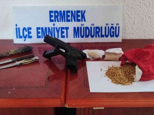Karaman’da Suçüstü Yakalanan Hırsızlık Şüphelisi Tutuklandı