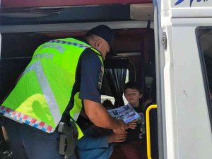 Aksaray’da Trafik Jandarması Yolcu Taşıyan Araçları Denetliyor