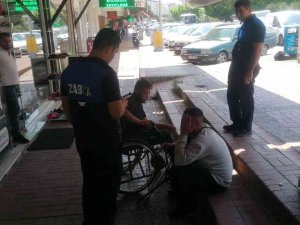 Engelli Numarasıyla Dilenen İki Kardeş Zabıta Ve Polislere Zor Anlar Yaşattı