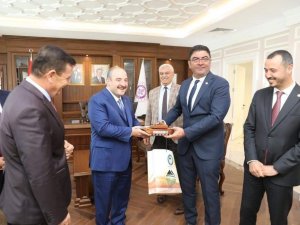 Bakan Varank’tan, Kızılkaya Belediyesinin,’kızılkaya’nın Siyah Altını Çörek Otu Eleme Ve Sıkma Projesi’ne Övgü