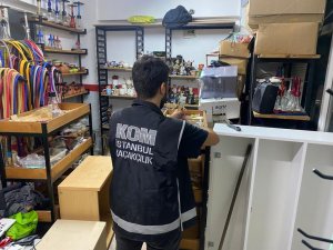 İ̇stanbul’da Kaçak Nargile Tütünü Operasyonu: 7,3 Ton Ele Geçirildi