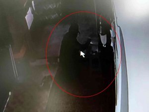 Asırlık Camide İhtiyaç Sahipleri İçin Toplanan Paraları İşte Böyle Çaldı
