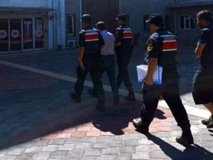 Hırsızlık Suçlarından Aranan 2 Şahıs Bağ Evinde Yakalandı
