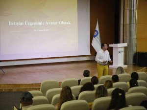 Büyükşehir Personeline Etkili İletişim Ve Motivasyon Eğitimi