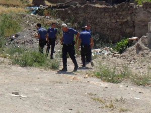 İ̇ki Grup Arasında Silahlı Kavga: 4 Yaralı