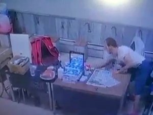 Fatih’te Cami Şadırvanında Hırsızlık