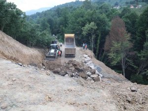 Erikli Mahallesi’nin Yol Sorununu Atakum Belediyesi Çözüyor