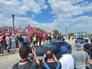 İ̇şçilerin Eyleminde Gergin Anlar