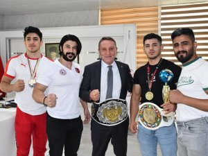 Cizreli Milli Sporcular, Gençlik Ve Spor İ̇l Müdürü İle Bir Araya Geldi