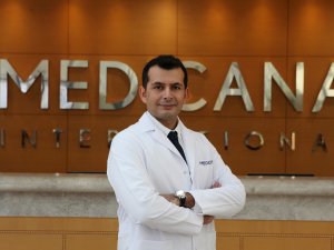 "Ağır Sırt Çantaları Çocuklarda Ortopedik Problemlere Sebep Oluyor"