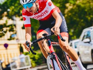 Denizlili Sporcular Şampiyonluk İçin Pedal Çevirecek