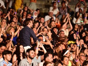 Bodrum’da Turistler Buray Konserine Akın Etti