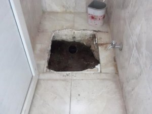 Afyonkarahisar’da Bir Garip Hırsızlık, Tuvalet Taşını Çaldılar