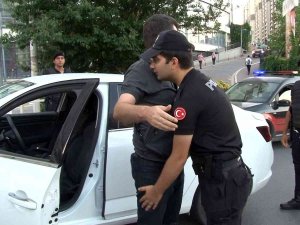 İ̇stanbul’da Çok Sayıda Polisin Katıldığı ‘Narkotik Dar Alan Uygulaması’ Yapıldı