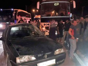 Yolcu Otobüsü Otomobile Çarptı: 2 Yaralı