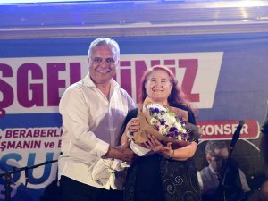 Muratpaşa Belediyesinden, Hacı Bektaş Veli Kültür Merkezi’nde Aşure İkramı