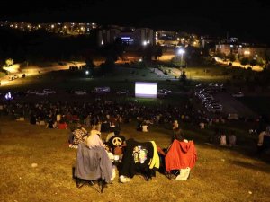 Minik Sinemaseverler Keyifli Bir Akşam Geçirdi