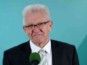 Almanya Yetkiliden Tasarruf Önerisi: "Duş Almak Yerine Bez Kullanılabilir"