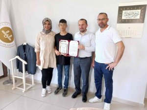 Simav’da Hafızlara Belgeleri Verildi