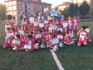 Sporcu Gençlere Başkandan Sürpriz Hediye