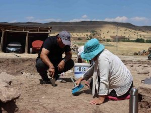 Tunceli Valisi Özkan, Kentteki Kurtarma Kazısı Çalışmalarını Yerinde İnceledi