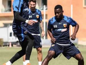 Kayserispor, Başakşehir Maçı Hazırlıklarını Tamamladı