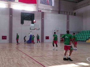 Portekiz Basketbol Milli Takımı, Hazırlıklarını Bağcılar’da Sürdürüyor