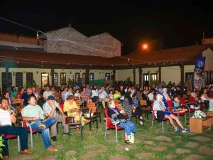 Uşak Belediyesi Hemşerilerine Yazlık Sinema Keyfi Yaşattı