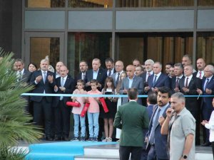 Cumhurbaşkanı Erdoğan, Manisa Büyükşehir Belediyesinin Açılışını Gerçekleştirdi