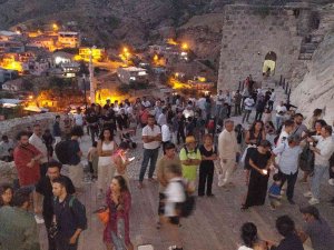 1. Kommagene Bienali Başladı