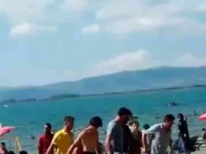 İ̇znik’de Boğulmak Üzere Olan 13 Yaşındaki Çocuğu Cankurtaran Kurtardı