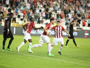 Yiğidolar Siftah Peşinde