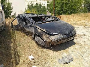Takla Atan Araç Hurdaya Döndü; 1 Ölü, 2 Yaralı