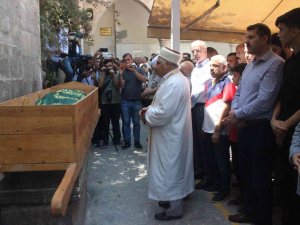 İ̇ha Muhabiri Muhammed Abdulkadir Esen Son Yolculuğuna Uğurlandı