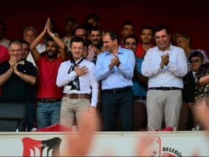 Hikmet Kahraman, Uşakspor Başkanlık Görevinden İstifa Etti