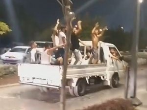 Antalya’da Kamyonet Üzerindeki Diskonun Faturası Ağır Oldu
