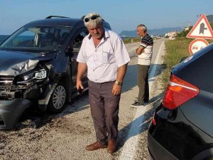 Hafif Ticari Araç İle Cip Çarpıştı: Sürücüler Burnu Bile Kanamadan Kurtuldu