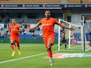 Spor Toto Süper Lig: Medipol Başakşehir: 1 - Kayserispor: 0 (İ̇lk Yarı)