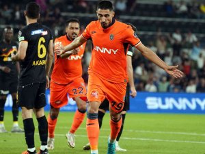 Spor Toto Süper Lig: Medipol Başakşehir: 2 - Kayserispor: 0 (Maç Sonucu)
