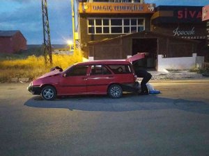 Drift Atarken Refüje Çıktı, Yaralı Olarak Kaçtı, Fenalaşınca Durdu