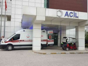 Mola Verdiği Dinlenme Tesisinde Ayağına Yorgun Mermi Düştü