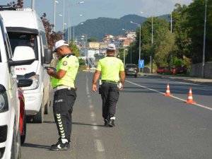 Ordu’da Sürücülere Emniyet Kemeri Uygulaması