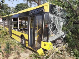 Bursa’da Şehir İçi Otobüs Arıza Yapan Kamyonete Çarptı: 21 Yaralı